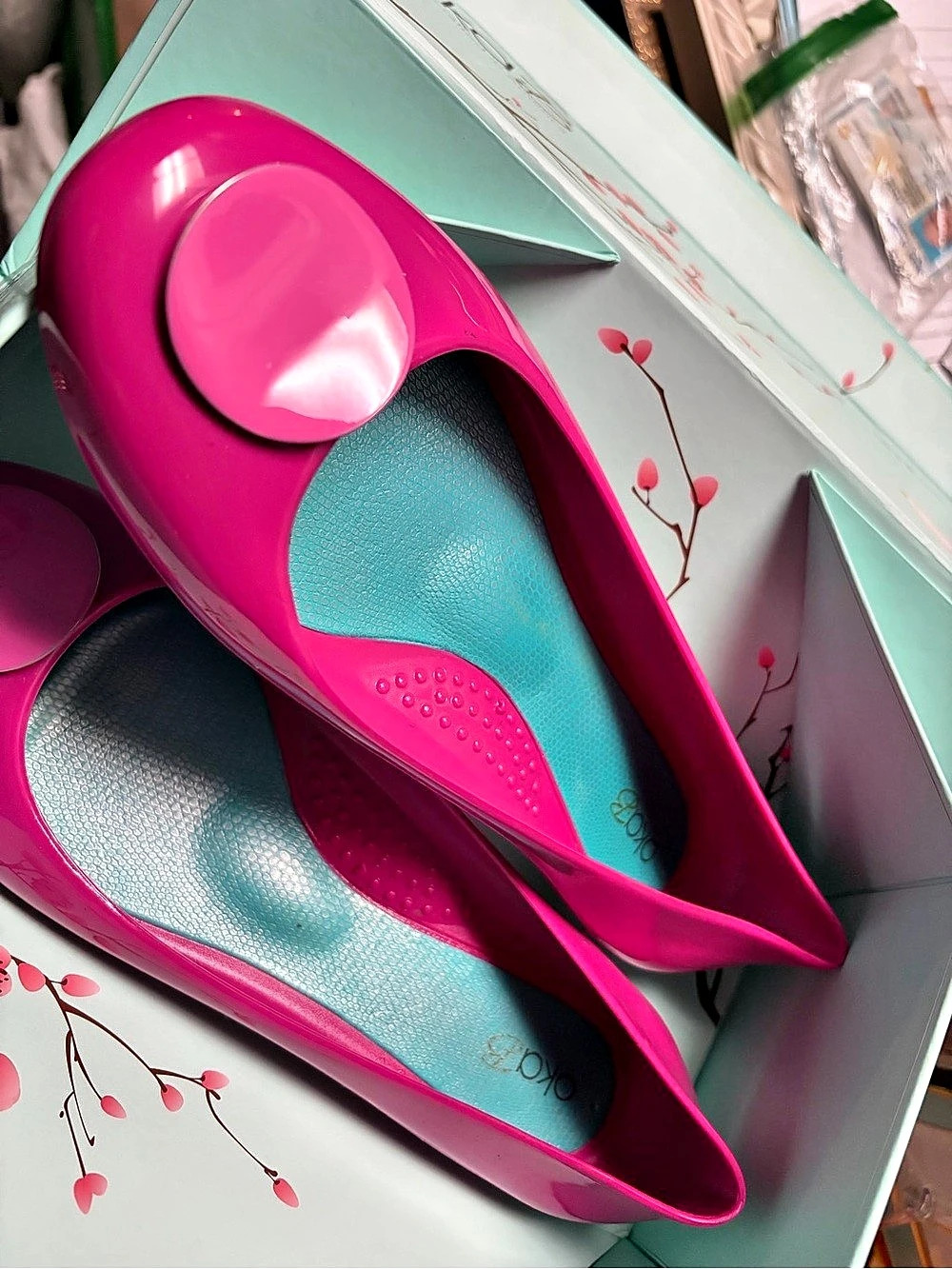Okabashi Flats Pink & Blue US 8 / EU 38 NWT